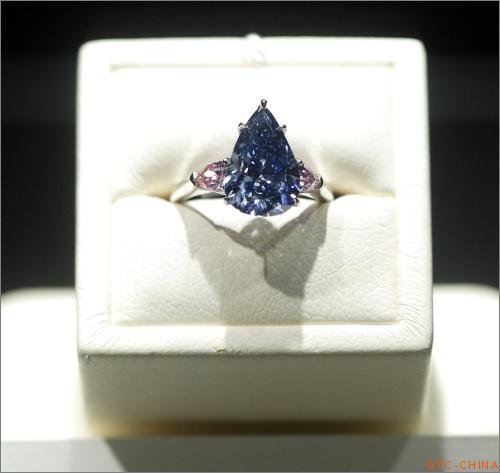 稀有蓝钻石在上海展出 全球仅5颗